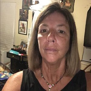 Meet your Posher, Denise